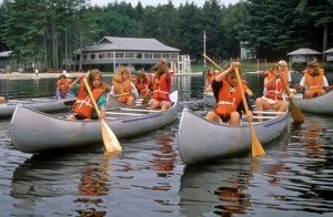 overnight-campers-canoeing